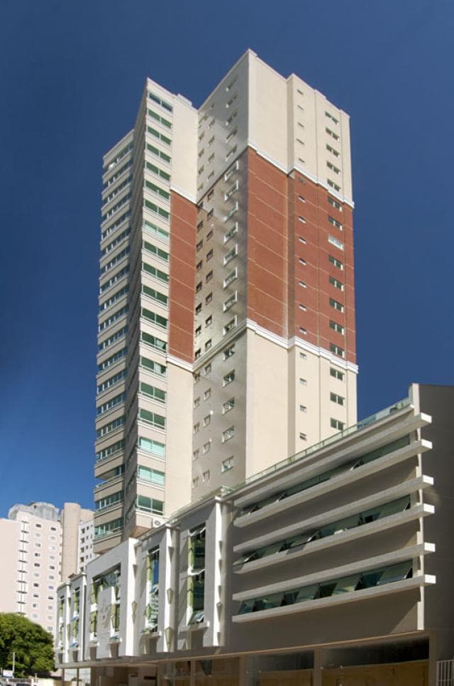 Lorena Cristina Residence