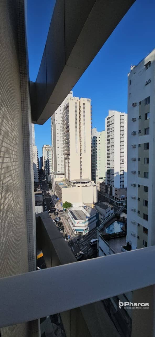Apartamento com 3 Suítes no Centro de Balneário Camboriú | Edifício Isis Sun Tower - Foto 2