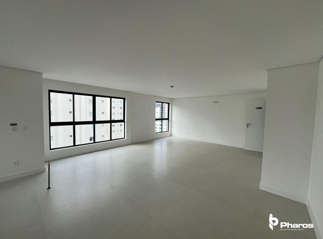 Apartamento Novo com 3 Suítes e 2 Vagas de Garagem | Marabella Tower