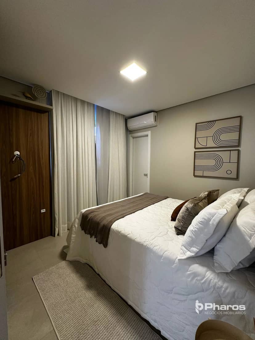 Apartamento com 2 Suítes e 2 Vagas Próximo à Praia Central | Edifício Granada - Foto 15
