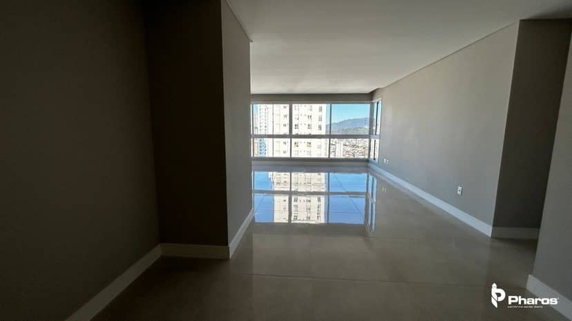 Apartamento com 3 Suítes e 3 Vagas de Garagem | Biarritz Residence - Foto 3
