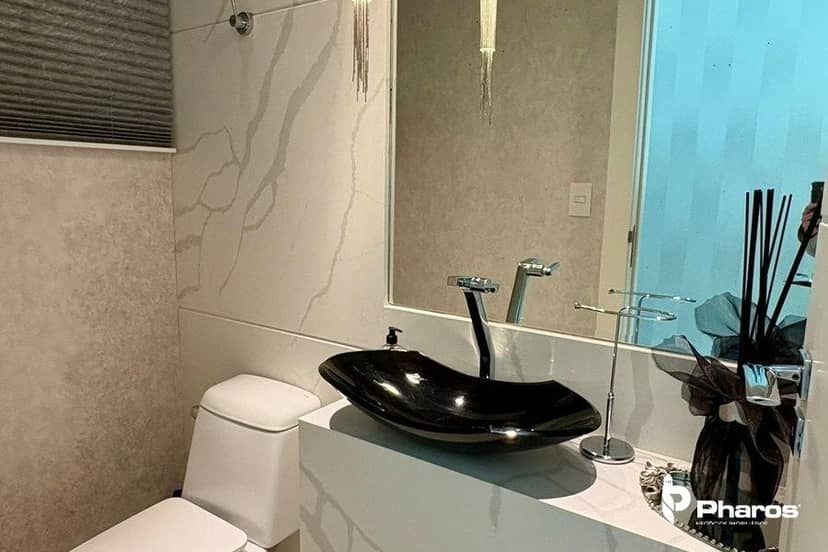 Apartamento Alto Padrão com 3 Suítes à 270m da Praia | Edifício Garden Plaza - Foto 12