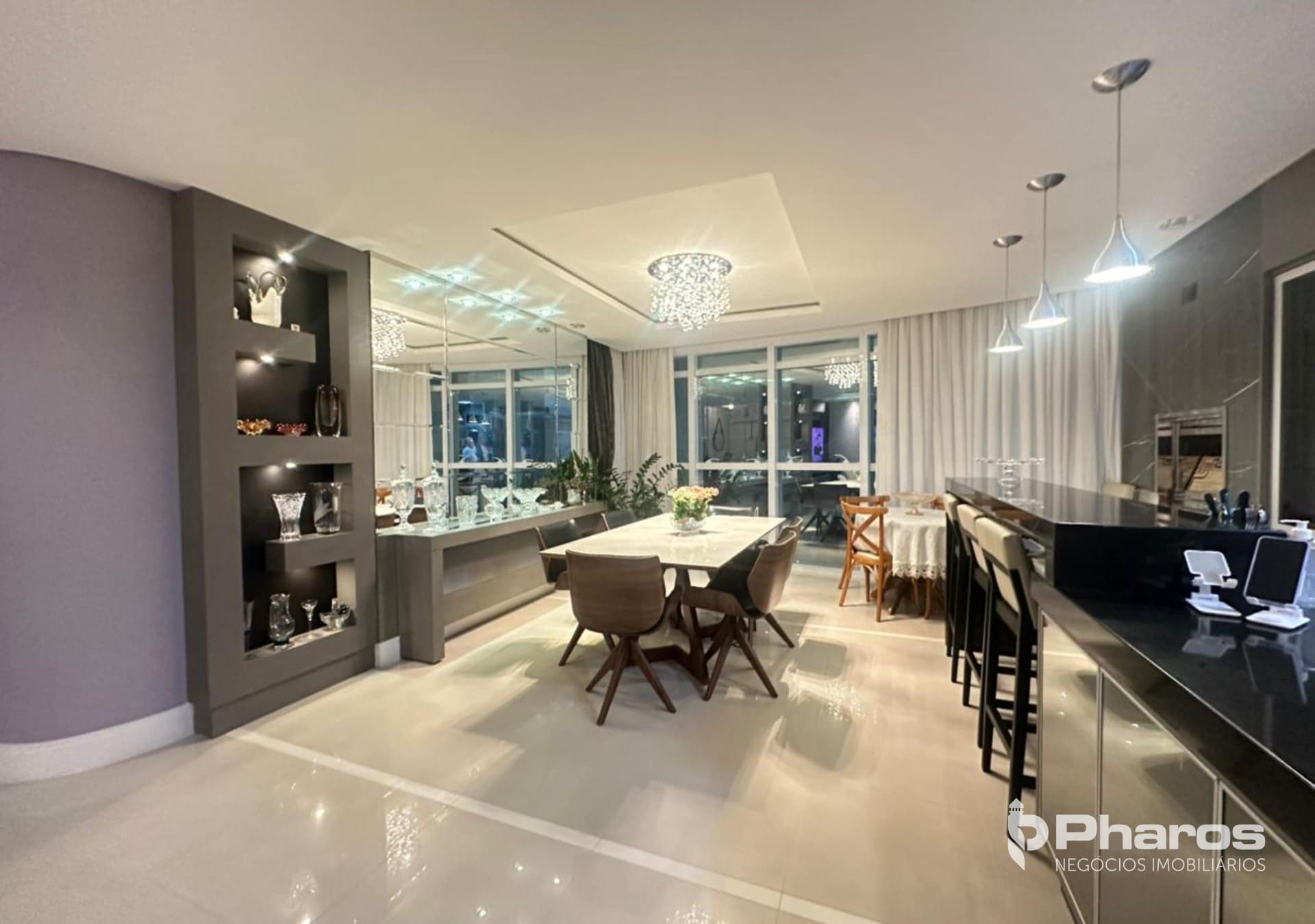 Apartamento com 3 Suítes e Terraço Privativo Próximo ao Passeio San Miguel | Villa di Mare - imagem 1