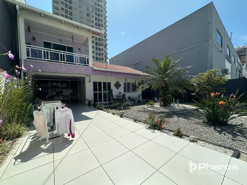 Casa com Amplo Terreno e 3 Dormitórios no Jardim Praia Mar em Itapema - Foto 4