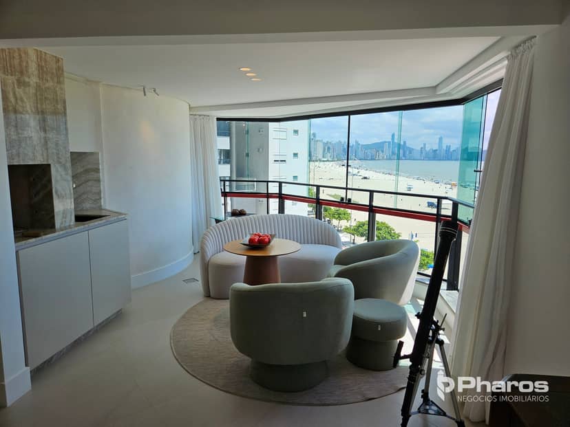 Apartamento Frente Mar com 3 Suítes e 2 Vagas na Barra Sul | Edifício Cidade Firenze - Foto 3