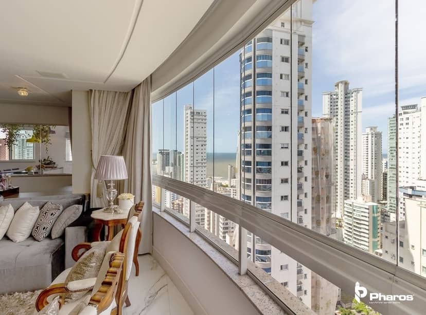 Cobertura Duplex Finamente Mobiliada com 4 suítes e 6 Vagas no Centro de Balneário Camboriú | Ville de France - Foto 5