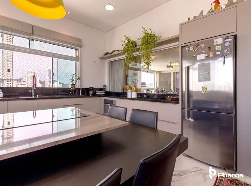 Cobertura Duplex Finamente Mobiliada com 4 suítes e 6 Vagas no Centro de Balneário Camboriú | Ville de France - Foto 16
