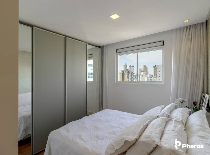 Cobertura Duplex Finamente Mobiliada com 4 suítes e 6 Vagas no Centro de Balneário Camboriú | Ville de France - Foto 28