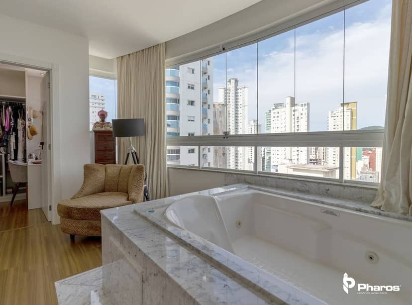 Cobertura Duplex Finamente Mobiliada com 4 suítes e 6 Vagas no Centro de Balneário Camboriú | Ville de France - Foto 31