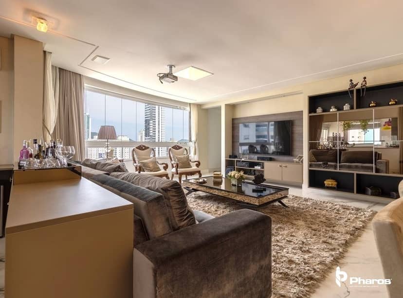 Cobertura Duplex Finamente Mobiliada com 4 suítes e 6 Vagas no Centro de Balneário Camboriú | Ville de France - Foto 2