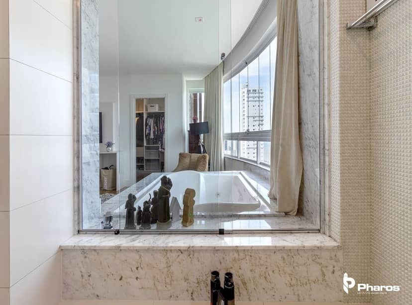 Cobertura Duplex Finamente Mobiliada com 4 suítes e 6 Vagas no Centro de Balneário Camboriú | Ville de France - Foto 41