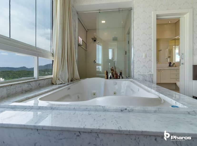 Cobertura Duplex Finamente Mobiliada com 4 suítes e 6 Vagas no Centro de Balneário Camboriú | Ville de France - Foto 46