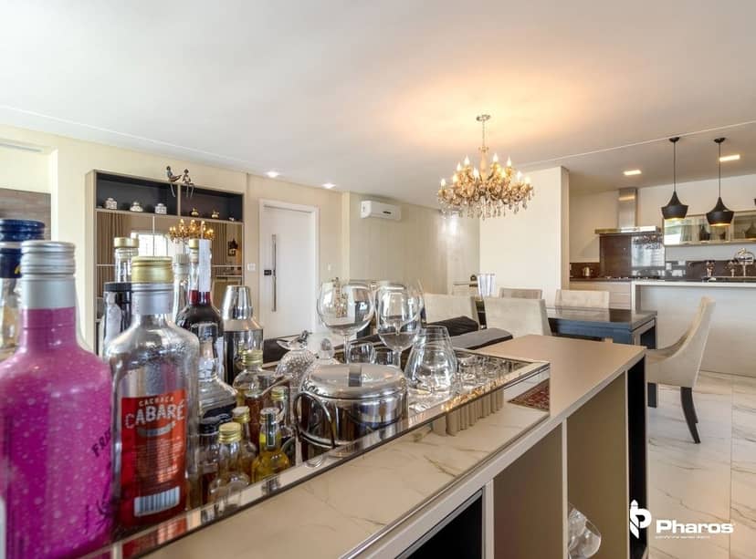 Cobertura Duplex Finamente Mobiliada com 4 suítes e 6 Vagas no Centro de Balneário Camboriú | Ville de France - Foto 9