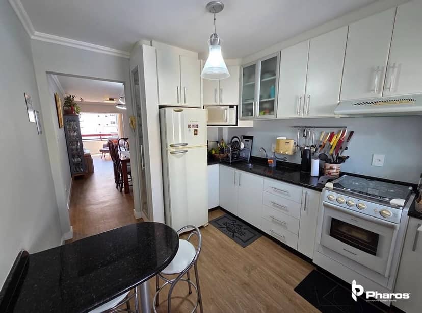 Apartamento Mobiliado com 3 Quartos em Rua Reta ao mar no Centro de Balneário Camboriú | Edifício Caiobá - Foto 20