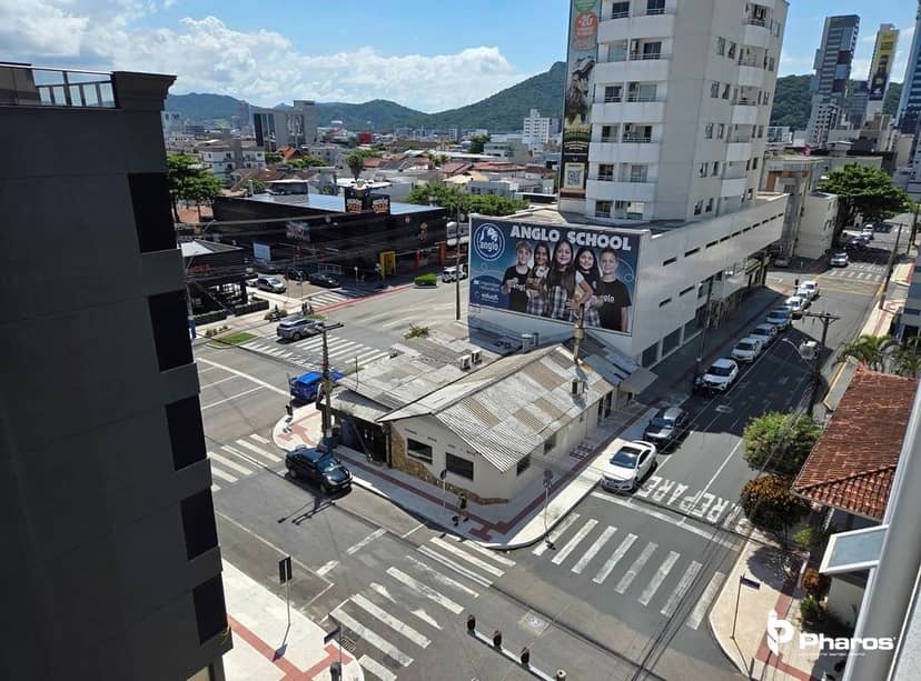 Apartamento Mobiliado com 3 Quartos em Rua Reta ao mar no Centro de Balneário Camboriú | Edifício Caiobá - Foto 27
