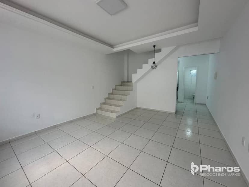 Sobrado Geminado com 2 Suítes no Centro de Camboriú - Foto 3