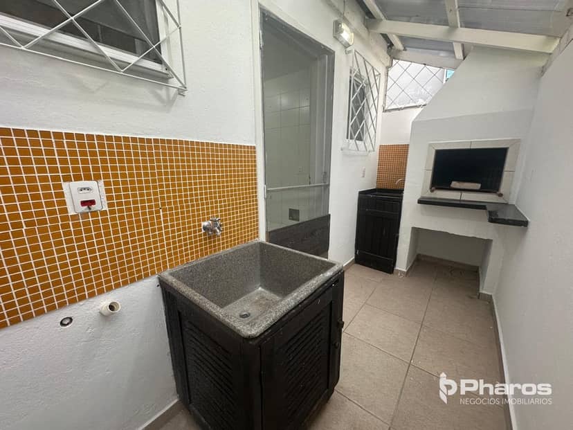 Sobrado Geminado com 2 Suítes no Centro de Camboriú - Foto 16