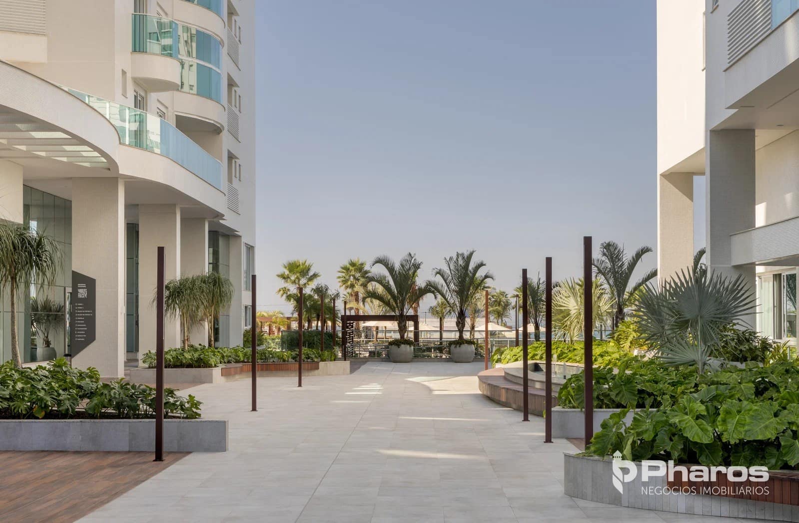 Apartamento Vista Mar com 4 Suítes e 3 Vagas na Praia Brava em Itajaí | Reserva Figueira | Brava Beach Internacional (cópia)