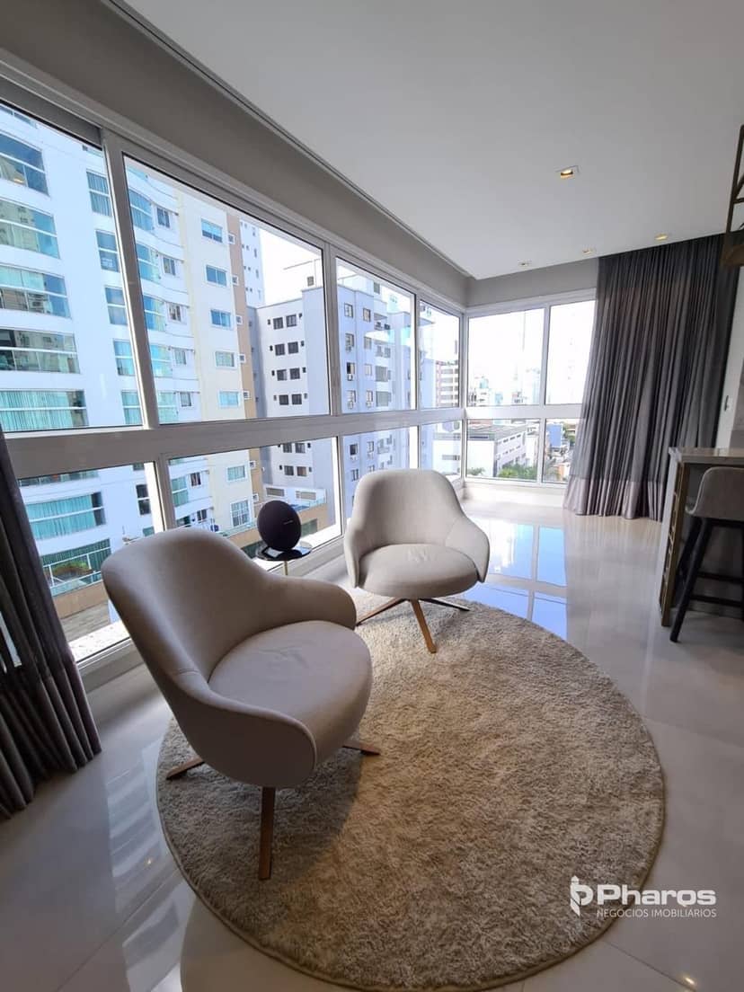 Apartamento Mobiliado com 4 Suítes e 4 Vagas no Centro de Balneário Camboriú | Biarritz Residence - Foto 1