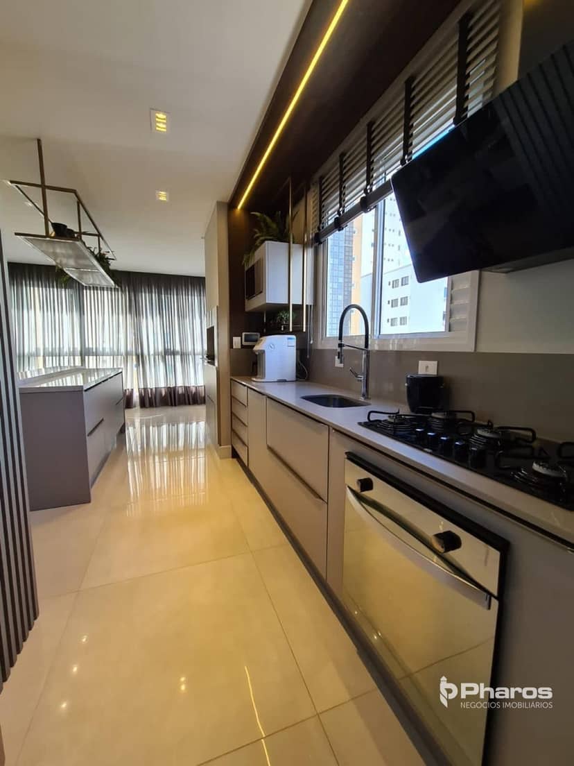 Apartamento Mobiliado com 4 Suítes e 4 Vagas no Centro de Balneário Camboriú | Biarritz Residence - Foto 5