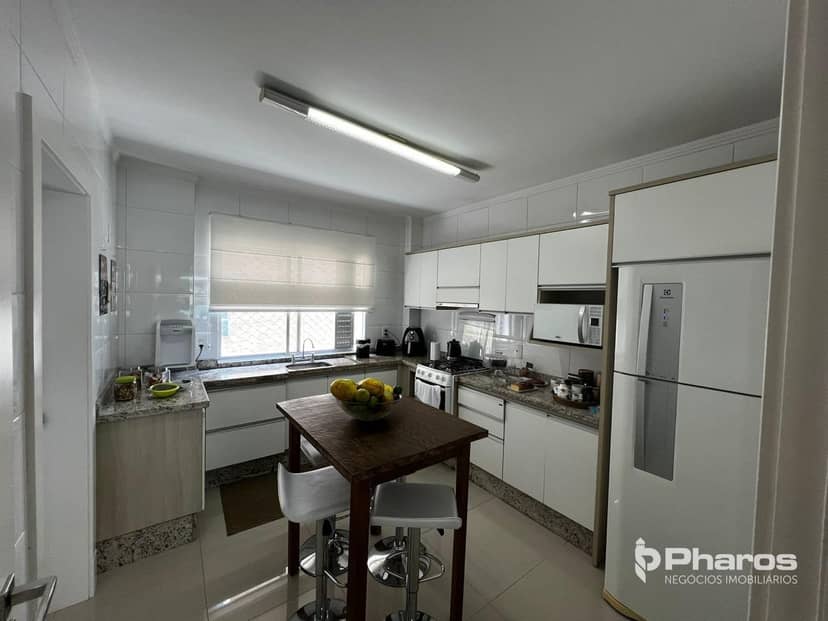 Apartamento Mobiliado com 1 Suíte + 2 Dormitórios na Barra Sul | Ed. Madrid - Foto 10