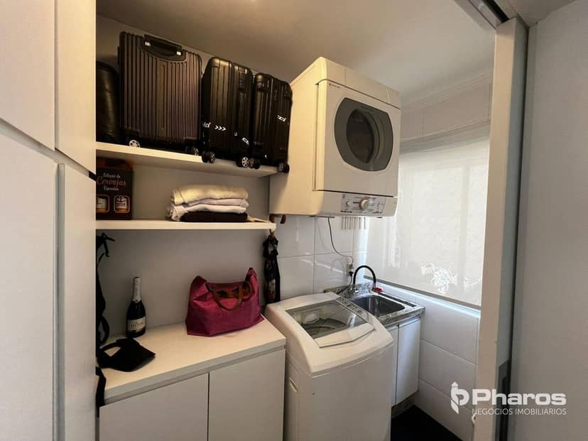 Apartamento Mobiliado com 1 Suíte + 2 Dormitórios na Barra Sul | Ed. Madrid - Foto 11