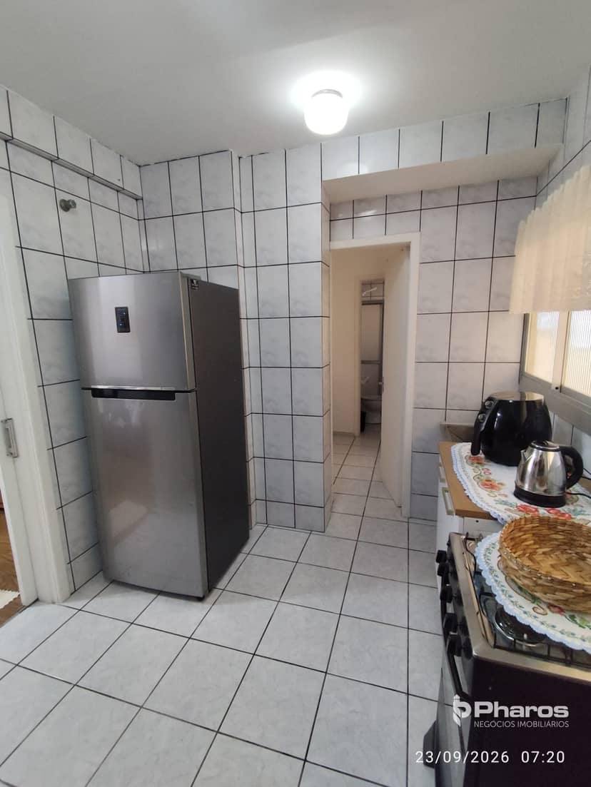 Apartamento Quadra Mar Mobiliado com 2 Dormitórios no Centro de Balneário Camboriú | Ed. Polaris - Foto 4
