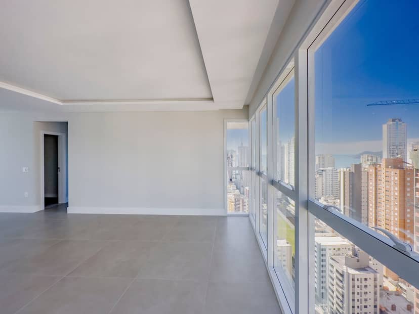 Apartamento com 3 Suítes e 3 Vagas de Garagem no Centro de Balneário Camboriú | Exuberance Residence - Foto 2