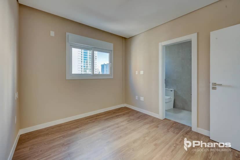 Apartamento com 3 Suítes e 2 Vagas no Centro | Toulon Residence - Foto 18
