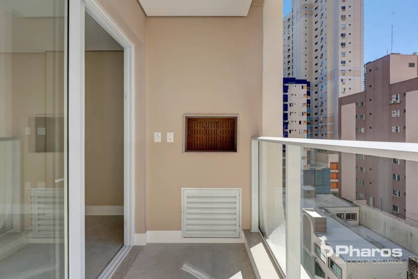 Apartamento com 3 Suítes e 2 Vagas no Centro | Toulon Residence - Foto 2