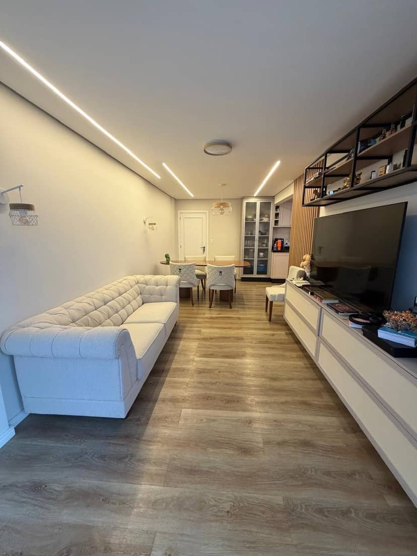 Apartamento Reformado e Mobiliado a 90 metros da praia na Barra Sul de Balneário Camboriú | Ed. Residencial dos Imigrantes - Foto 4