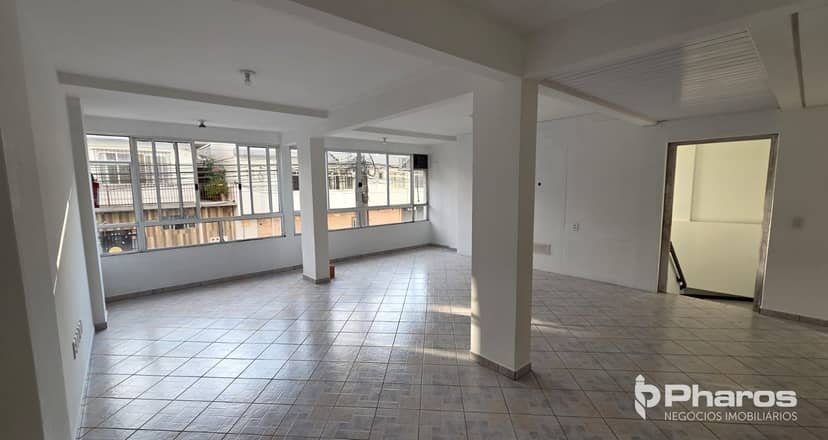 Sala Comercial com Excelente Localização no Centro de Balneário Camboriú | Ed. Gilmara Tome Bagnara - Foto 1