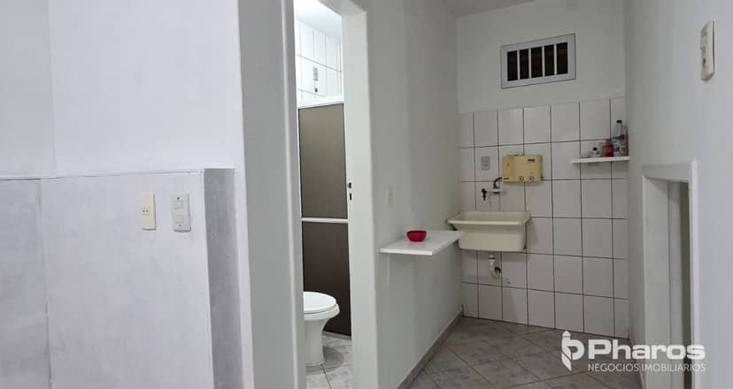 Sala Comercial com Excelente Localização no Centro de Balneário Camboriú | Ed. Gilmara Tome Bagnara - Foto 7
