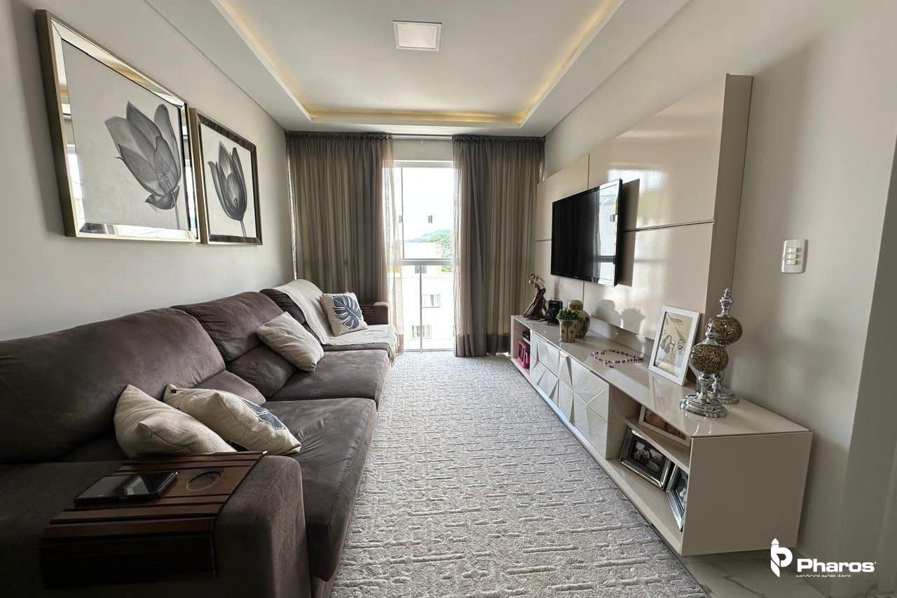 Apartamento Mobiliado com 3 Dormitórios e 2 Vagas | Valle Francisco