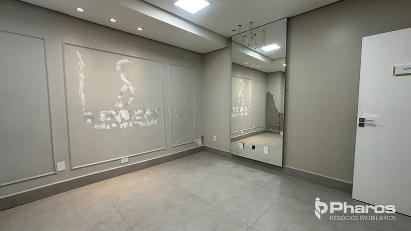 Sala Comercial com 170m² privativos no Centro de Balneário Camboriú - Foto 5
