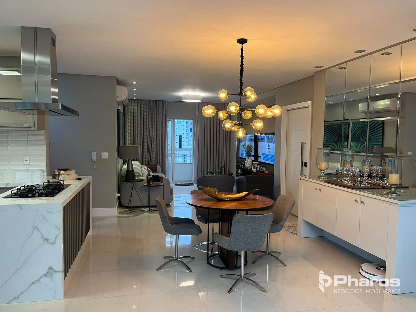 Apartamento Mobiliado em Alto Padrão com 03 Suítes | Ville de France